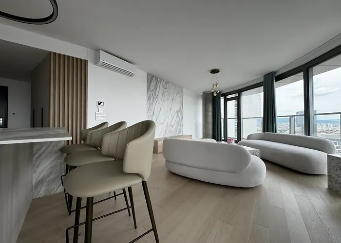 Eurovea Tower Ii Beige 브라티슬라바