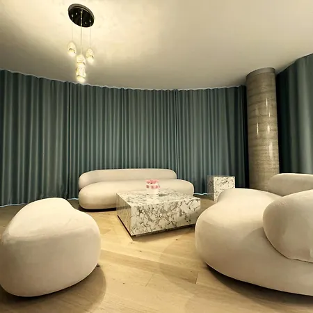 Eurovea Tower Ii Beige * Pozsony